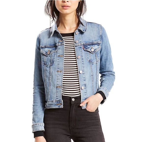 Levis Denim Trucker Jacket Large/ Light Wash